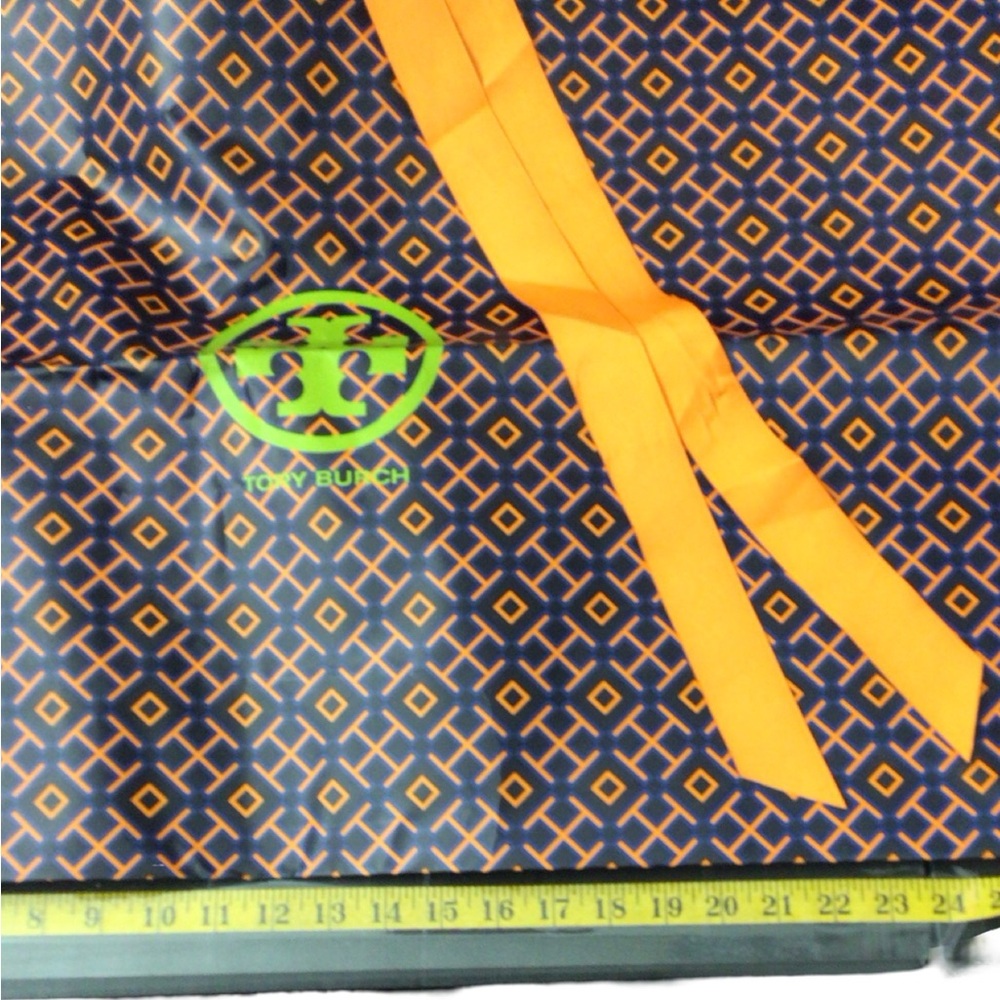 Tory Burch Diamond Patter Shopping Bag in Orange and Navy 26” - Picture 3 of 4